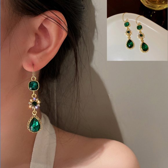 🍏50% OFF/3+...Emerald Green Crystals Dangle Earrings - Picture 1 of 10